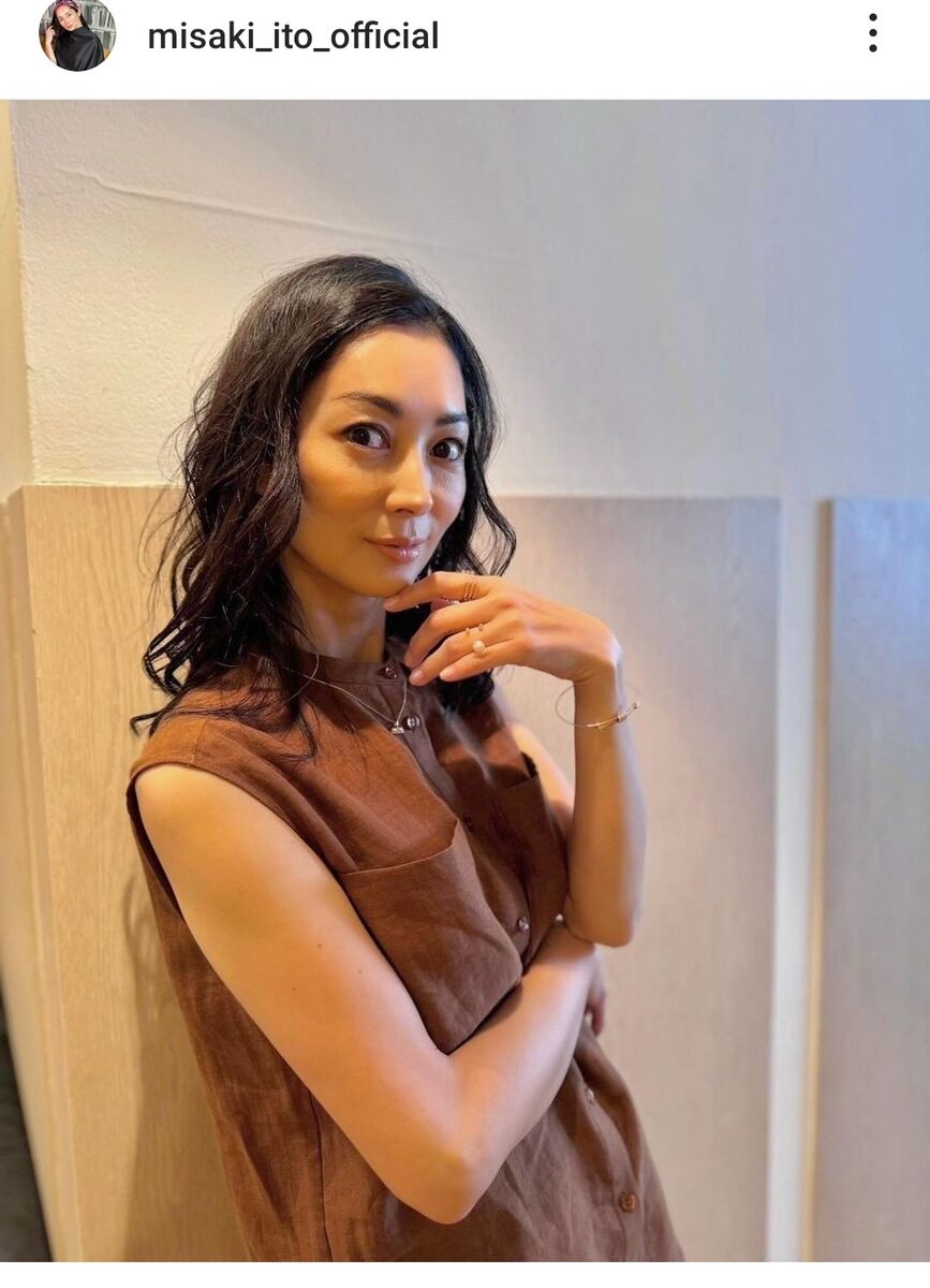 伊東美咲の近況報告：心境と共に変わらぬ美しさをお届け