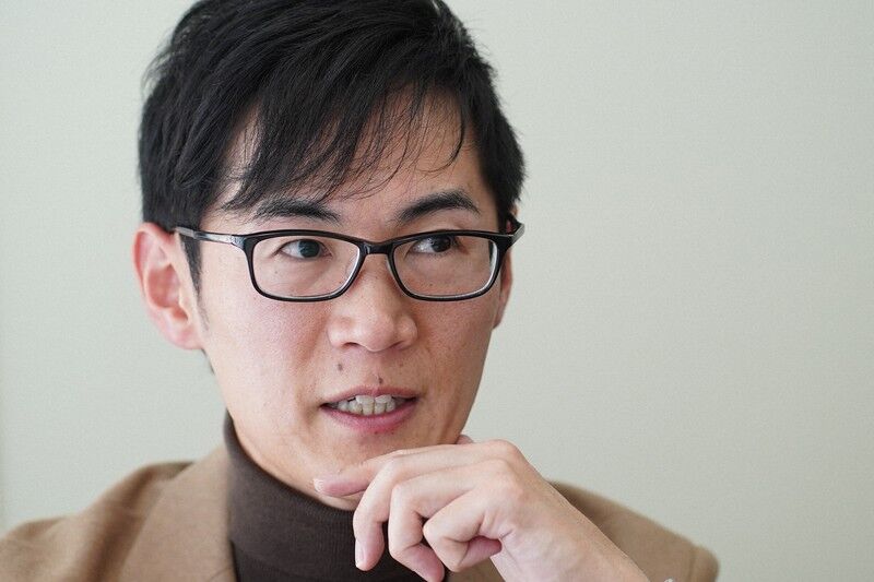 安芸高田市の石丸伸二市長の免許証写真が話題に！サンフレッチェ広島ファンの反応は？