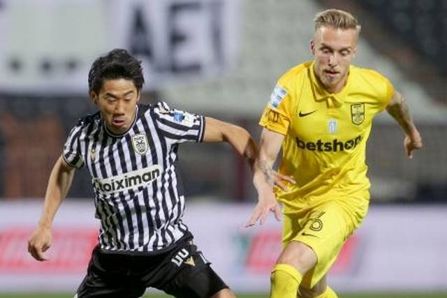 香川真司さん リーグ戦初先発も屈辱のht交代 いったい何が サッカータイム