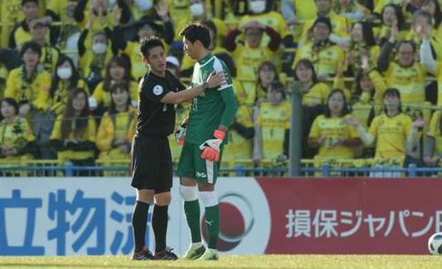 柏サポーターの侮蔑行為で厳重注意 キム ジンヒョンへの差別行為は特定できず サッカータイム 柏サポーターの侮蔑行為で厳重注意 キム ジンヒョンへの差別行為は特定できず サッカータイム