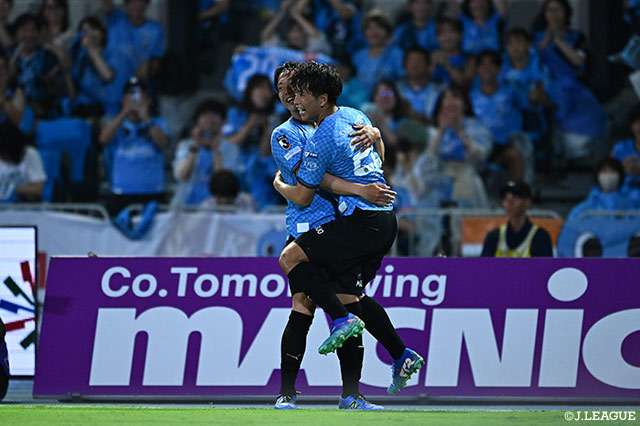 川崎フロンターレ、ホームで神戸に3発完封勝利!山田新が2ゴール【J1第25節】