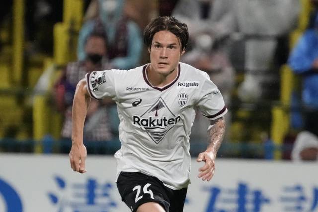 ヴィッセル神戸の酒井高徳 浦和戦後にファンに激怒した場面について言及 責任取れるのですか サッカータイム ヴィッセル神戸の酒井高徳 浦和戦後にファンに激怒した場面について言及 責任取れるのですか サッカータイム