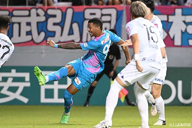 サガン鳥栖、ホームで広島に4失点敗戦で連敗【J1第24節】