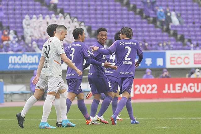 サンフレッチェ広島、前半2失点で清水に敗戦で連勝ストップ