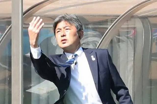 アビスパ福岡の長谷部監督、FC東京に惜敗後…審判のジャッジなどに苦言「正々堂々とやったらどうかなと…」
