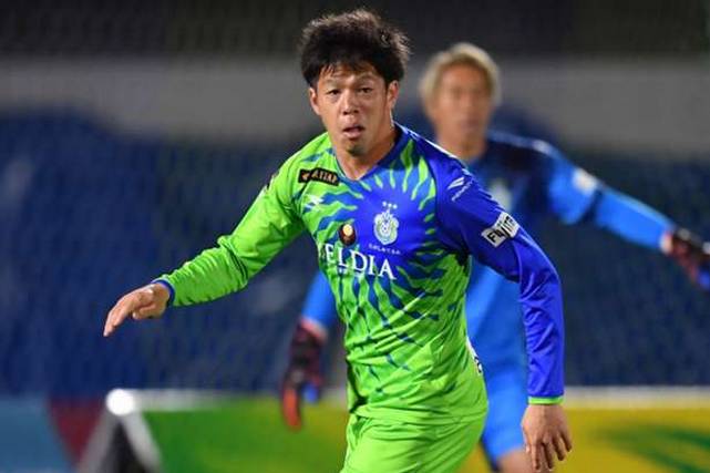 湘南ベルマーレdf坂圭祐 大分トリニータに完全移籍 感謝の気持ちでいっぱいです サッカータイム