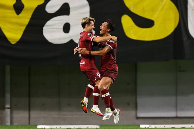 ヴィッセル神戸、柏に競り勝ちベスト8進出!初瀬亮が終盤に決勝点
