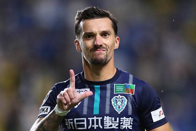 アビスパ福岡 Mfジョルディ クルークスとの契約更新を発表 サッカータイム