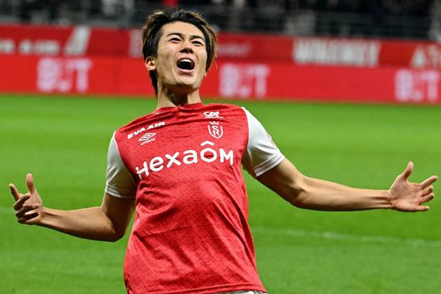 中村敬斗のボレー弾が決勝点!伊東純也もフル出場のスタッド・ランス、完封勝利で3試合ぶり白星 リーグ・アン第17節