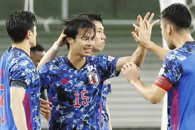 日本代表どこよりも早い採点 ガーナ戦 やはり三笘薫はすごい 代表初ゴールをあげた久保建英の評価は キリンチャレンジカップ22 サッカータイム