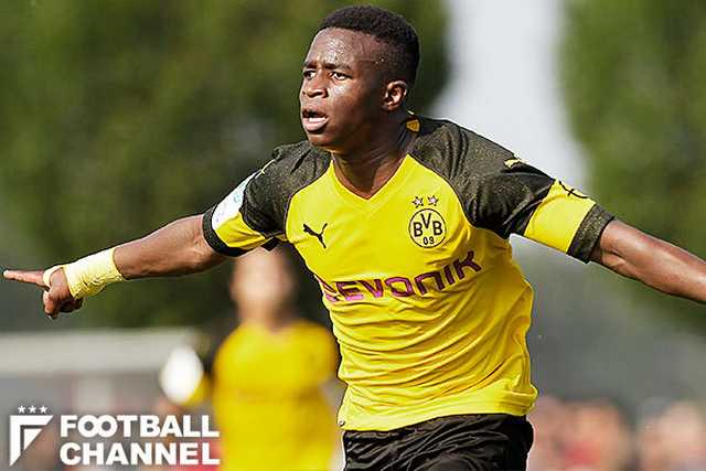ドルトムントの15歳fwムココ U 19リーグ最多得点記録樹立 15シーズンぶりの快挙 サッカータイム