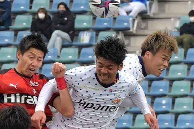 J2第5節 V ファーレン長崎 熊本に2失点完封負け サッカータイム J2第5節 V ファーレン長崎 熊本に2失点完封負け サッカータイム