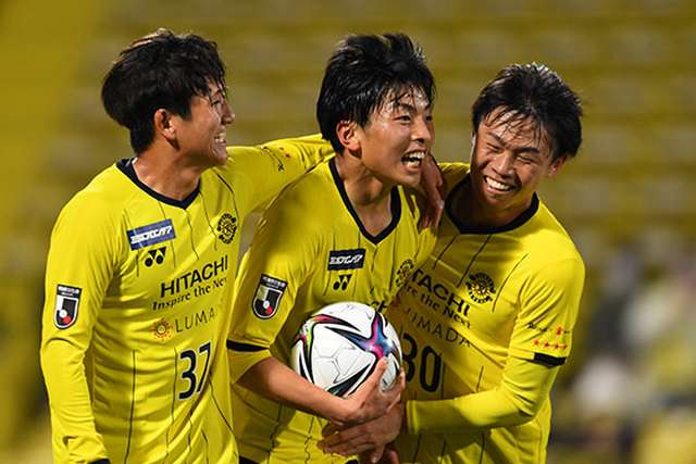 柏レイソル 後半3失点で札幌に逆転負け 升掛友護がプロ初ゴール含む2発 ルヴァン杯グループc第2節 サッカータイム 柏レイソル 後半3失点で札幌に逆転負け 升掛友護がプロ初ゴール含む2発 ルヴァン杯グループc第2節 サッカータイム