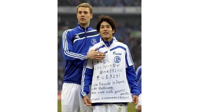 怪我さえなければ 東日本大震災の時 内田篤人の引退 ファンが一様にあげた声 サッカータイム