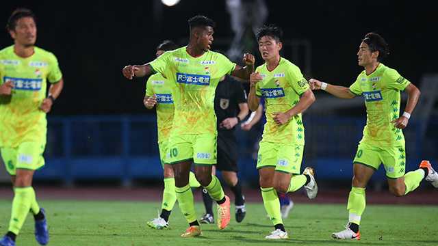 J2第7節 櫻川ソロモンが追撃弾も ジェフ千葉 甲府に2失点敗戦で連敗 サッカータイム