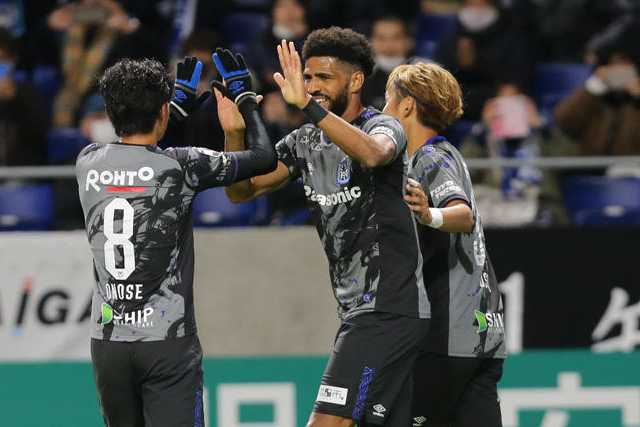 J1第32節 ガンバ大阪 パトリックのゴールを守りきり神戸に完封勝利 12試合負けなし サッカータイム J1第32節 ガンバ大阪 パトリックのゴールを守りきり神戸に完封勝利 12試合負けなし サッカータイム