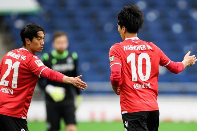 原口元気が2ゴール 室屋成が1アシスト ハノーファー 3点差追いつきハンブルガーsvとドロー ブンデスリーガ2部第27節 サッカータイム