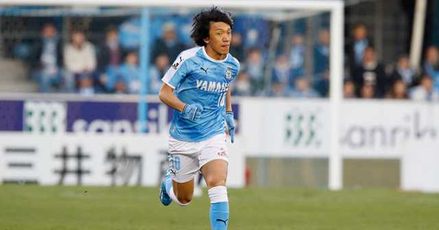 J1最年長 中村俊輔の引退を踏みとどまらせた 師匠 とは サッカータイム