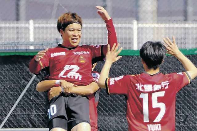 ツエーゲン金沢、敵地で宮崎に2発完封勝利で今季初白星!【J3第4節】