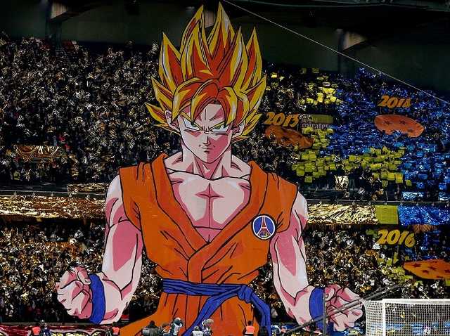 仏伝統のダービーで 孫悟空 が登場 その巨大コレオに込められた想いとは サッカータイム