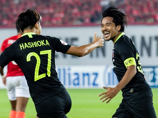 決勝弾の興梠とアシストの橋岡