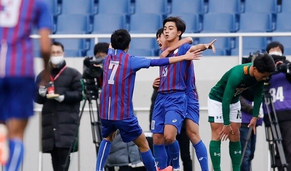 高校サッカー決勝 山梨学院がpk戦の末に青森山田を破り11年ぶり2度目の優勝 2chフットボールまとめアンテナ 高校サッカー決勝 山梨学院がpk戦の末に青森山田を破り11年ぶり2度目の優勝 2chフットボールまとめアンテナ