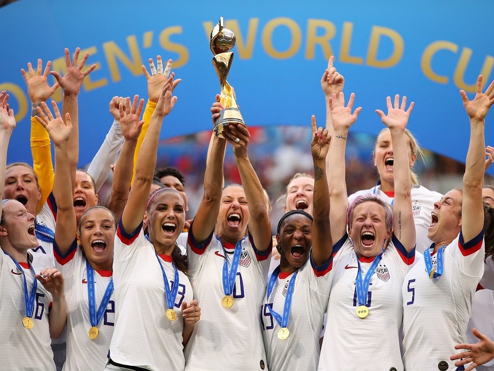 サッカーミックスジュース 【悲報】女子W杯優勝のアメリカ代表が賞金の男女格差を主張→5chで反論殺到