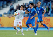 競り合う斉藤