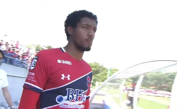 【J2】ブラウブリッツ秋田「気になる選手きた❕」横浜FCのDF星キョーワァンが完全移籍で加入を発表‼今季いわきFCでJ3優勝 J2昇格に貢献「チームの力になれるように」