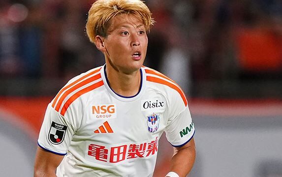 「がんばれ 藤原優大❕」アルビレックス新潟  J2開幕RB大宮戦で負傷 DF藤原優大が左アキレス腱断裂と診断 手術を受けたと発表 全治は術後約8か月