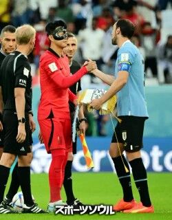 【韓国の視点】ウルグアイ戦は韓国サッカーの転換点…4年の積み上げがもたらした自信と確信 W杯本大会の歴史に新たな道しるべ