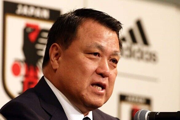 【朗報】田嶋会長「Jリーグが危機のようなので、JFAから50億円以上を支援するわ」