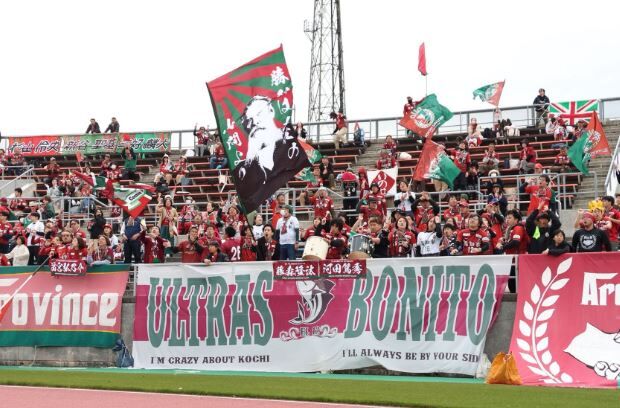 「新しい高知USCのはじまり❕」高知ユナイテッド 新監督に長崎や横浜FCを指揮 下平隆宏氏がトップチームの監督に就任することを発表‼「全身全霊をかけて取り組んでまいります」