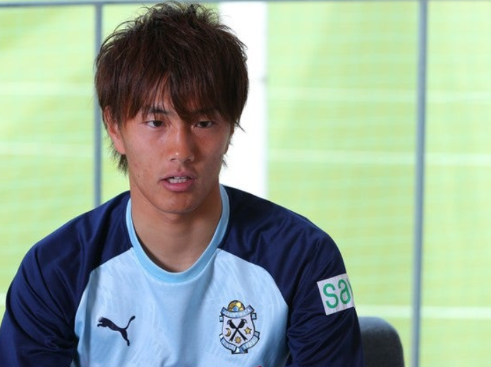 【悲報】横浜FCに完全移籍した小川航基さん「多くの方が僕を批判し、嫌いな人も多かった」