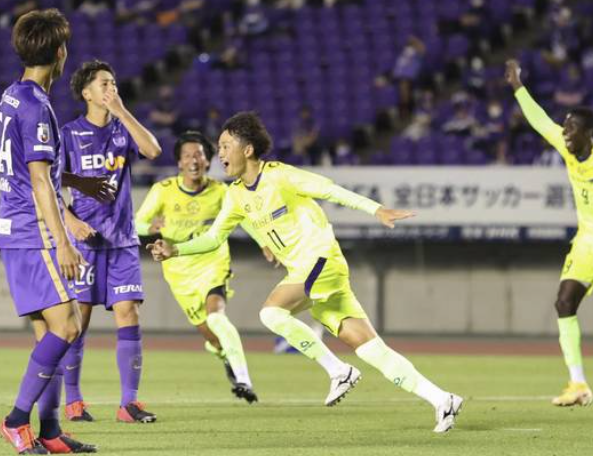 悲報 サンフレッチェ広島さん ボッコボコにされる サッカーレボリューション 悲報 サンフレッチェ広島さん ボッコボコにされる サッカーレボリューション