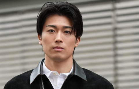 日本代表MF中村敬斗さん、試合中にソックスを下げて履く理由が判明 「最初の方は結構 削られるの怖かったが…」のサムネイル