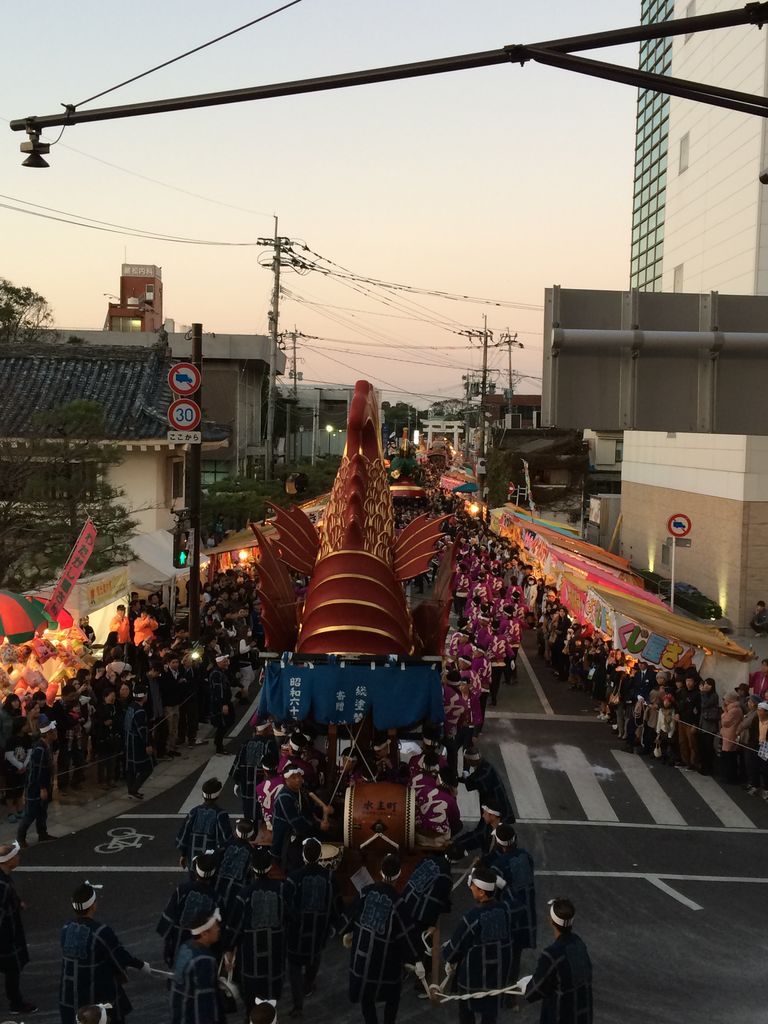 唐津くんち 3日間の巡行スケジュールとおすすめの見どころ 通なところも 佐賀県唐津市を紹介 そうじろう唐津焼商人見習いのブログ 唐津くんち 3日間の巡行スケジュールとおすすめの見どころ 通なところも 佐賀県唐津市を紹介 そうじろう唐津焼商人見習いのブログ