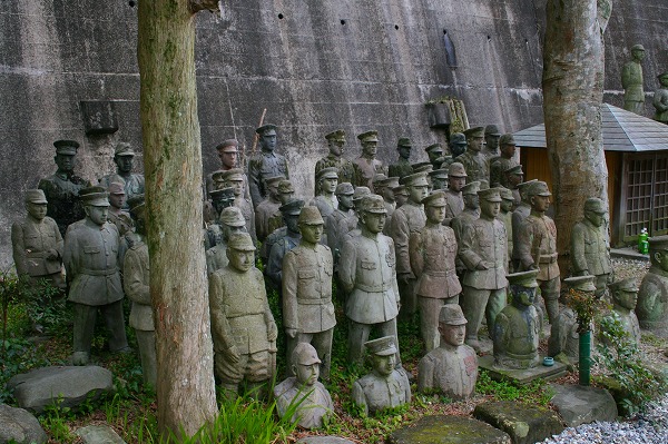 軍人像 人物不明 40センチ 軍人像 人物不明 40センチ C99926689