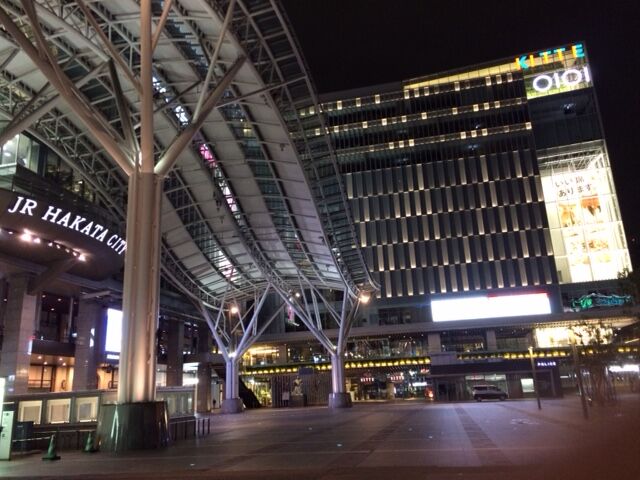 博多駅前