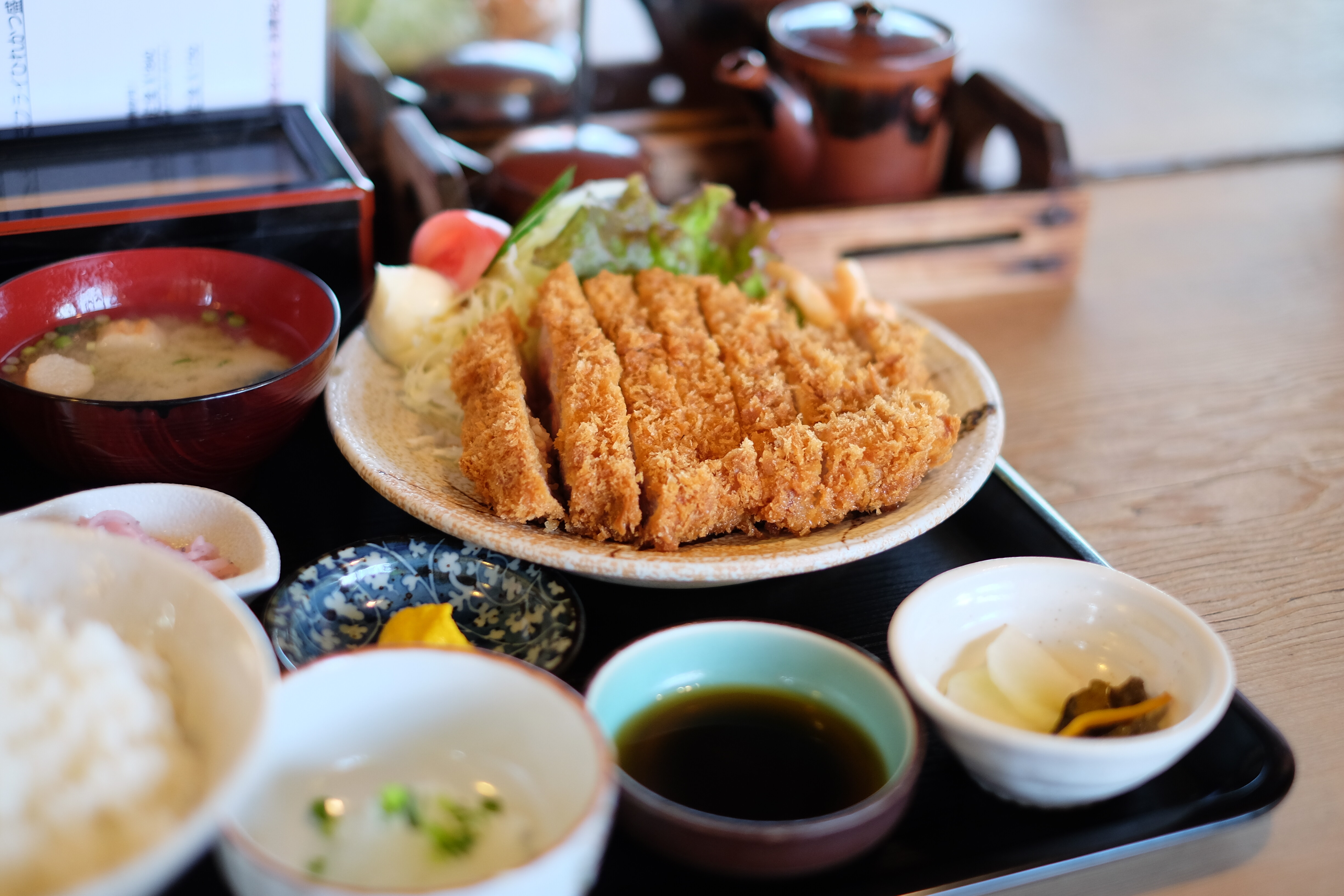 とんかつ行脚 キッチンたうち おろしとんかつ定食上 どうしようもない私が歩いてゐる とんかつ行脚 キッチンたうち おろしとんかつ定食上 どうしようもない私が歩いてゐる