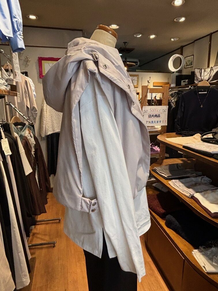 Stola Albany社プリマロフト(疑似羽毛)使用、PERTEX UNLIMITED(撥水