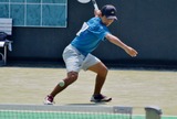 712