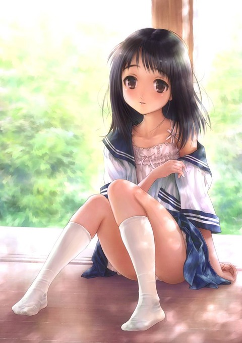 体育座りでチョコんと座ってる女の子 16