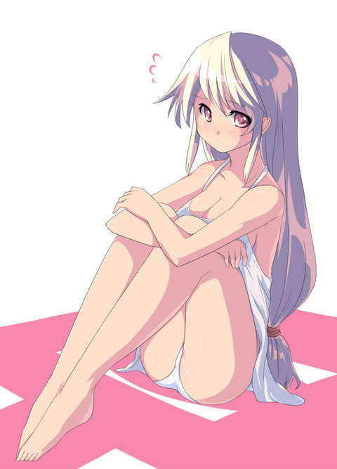 体育座りでチョコんと座ってる女の子０３ 3