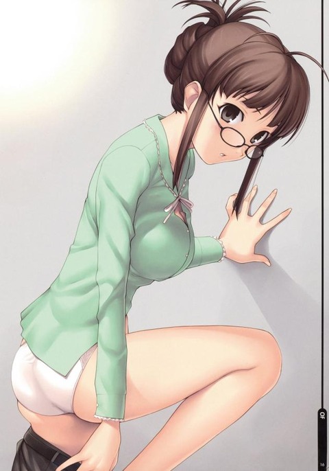 メガネをかけてる娘のエロ画像 14