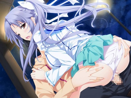 青姦：野外で露出、エッチなことしてる女の子のエロ画像 25