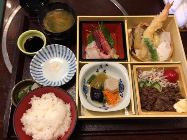 松花堂弁当 籠乃屋 クリレス株主優待券利用 株主優待侍 松花堂弁当 籠乃屋 クリレス株主優待券利用 株主優待侍