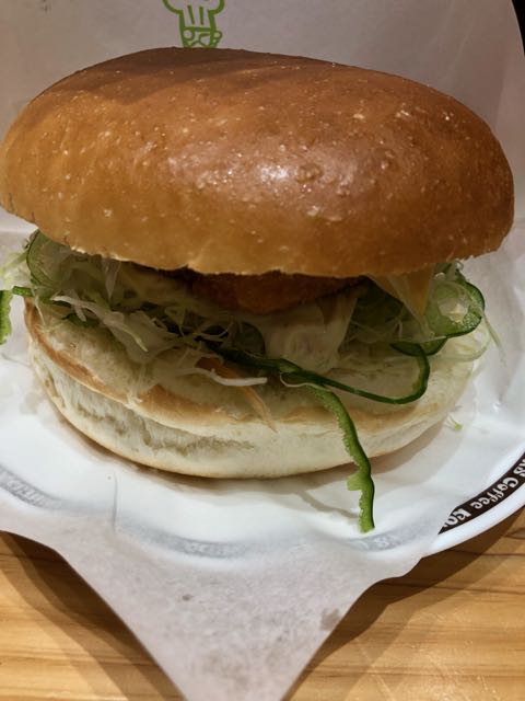 フィッシュフライバーガー コメダ珈琲 株主優待侍 フィッシュフライバーガー コメダ珈琲 株主優待侍