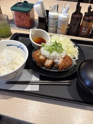 厚切り鬼おろしポン酢ロースかつ定食@松のや／松屋フーズ株主優待券利用