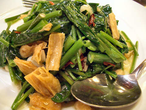 空心菜と湯葉のピリ辛炒め＠香港海鮮飲茶樓